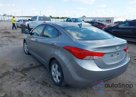 2012 Hyundai Elantra Gls (Ulsan Plant) z USA, uszkodzony, nr VIN KMHDH4AE5CU206743